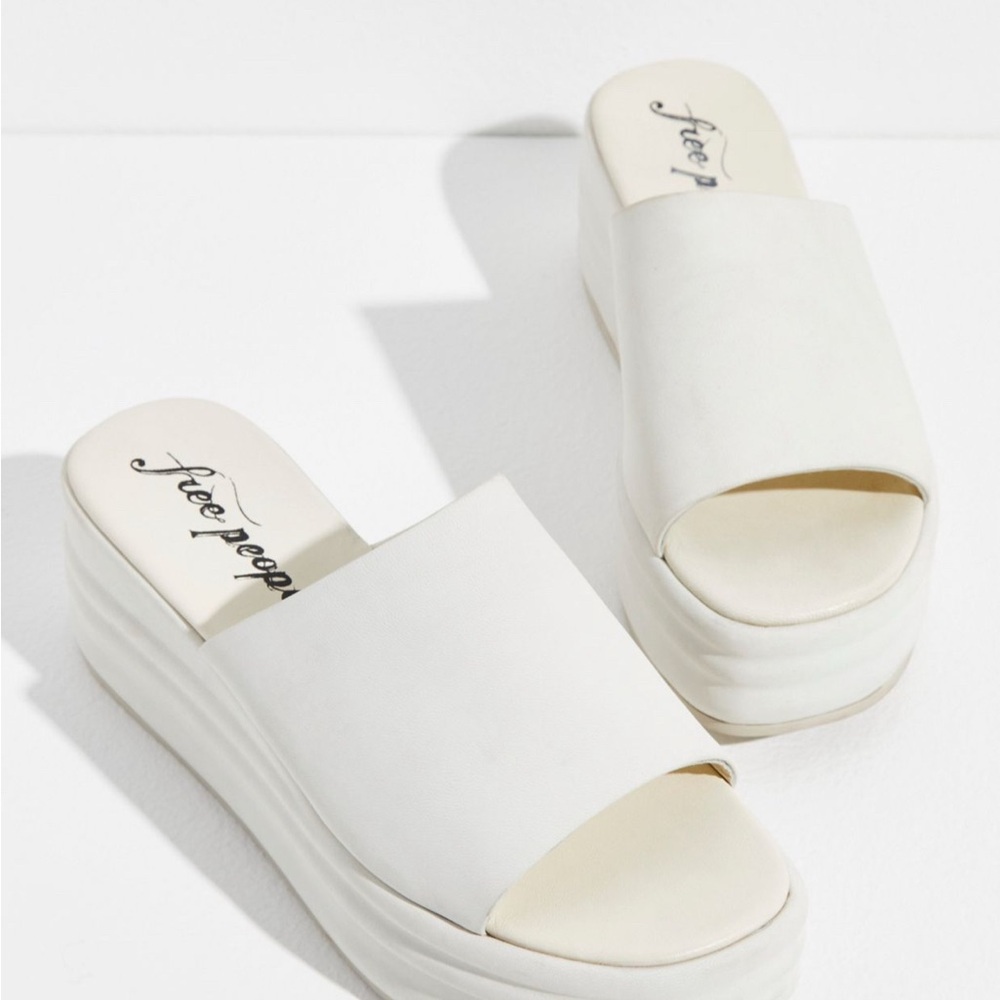 Free People Harbor Vanilla Flatform Slides Size 37